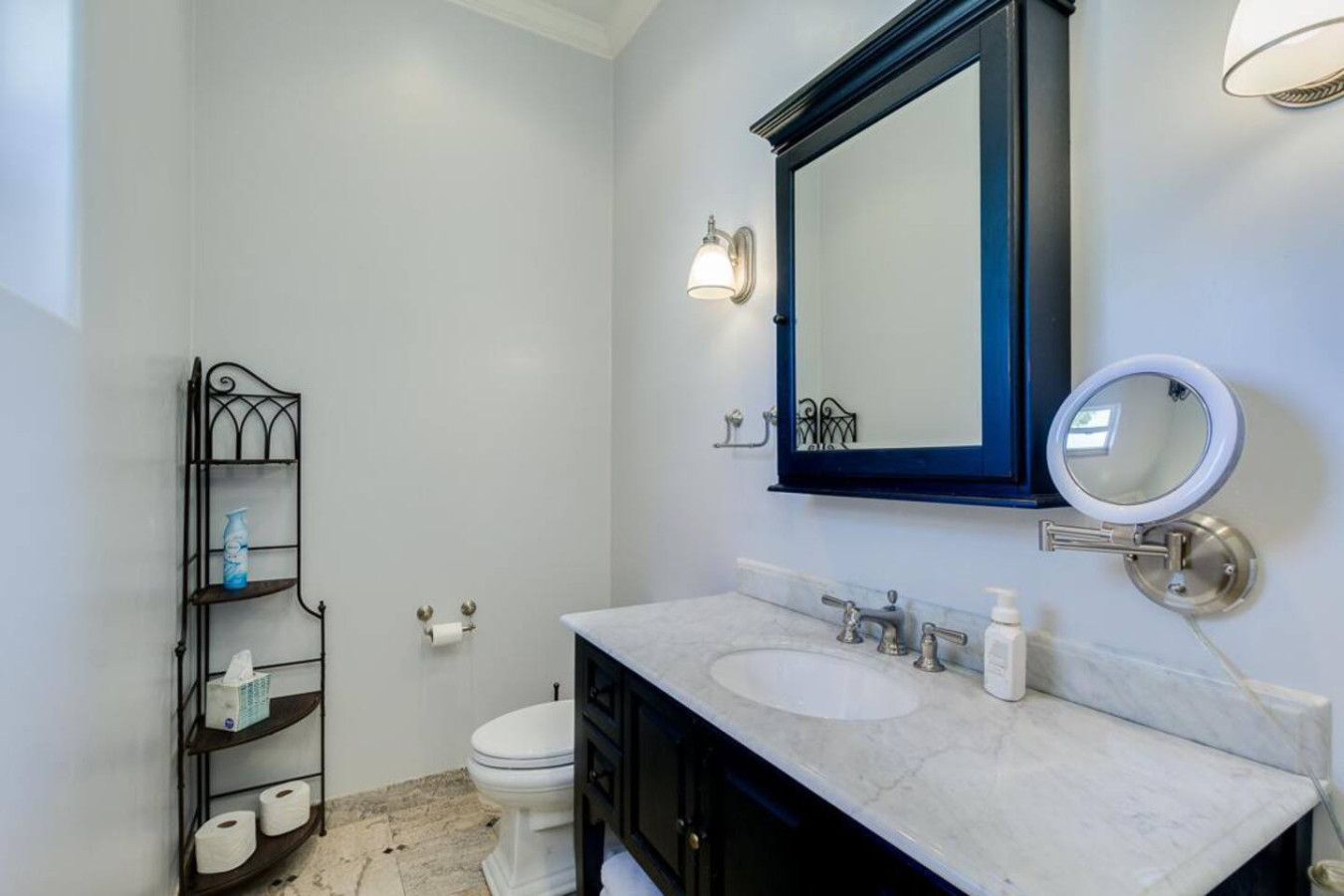 Peoria Pool House Resort